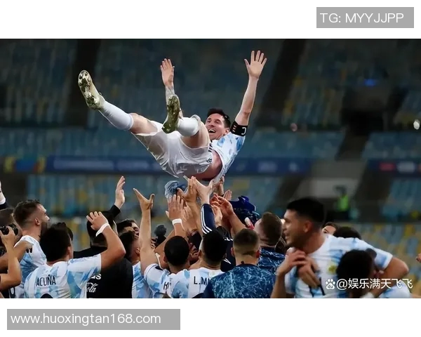 足球明星与娱乐圈明星的交集与影响力探讨