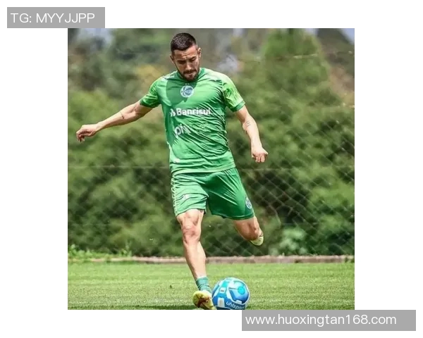 足球明星潮流时尚写真集展现球场外的魅力与风采 足球明星潮流时尚写真集展现球场外的魅力与风采