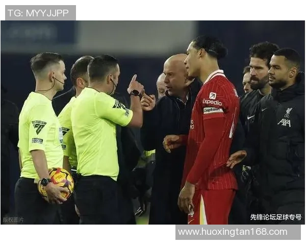 足球明星遭遇围殴事件现场图片曝光引发广泛关注与讨论 足球明星遭遇围殴事件现场图片曝光引发广泛关注与讨论